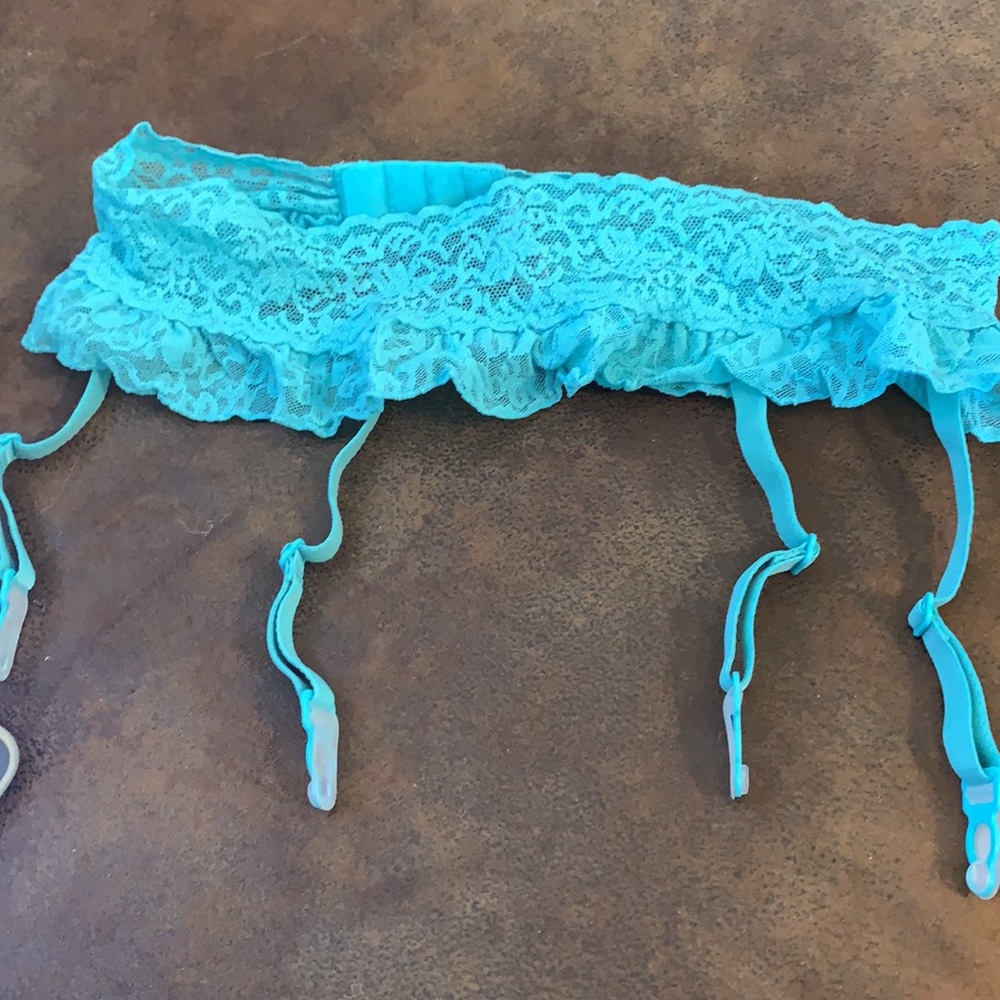 Victoria Secret Garter Belt NWT XS/S